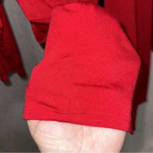 cable & gauge L Red Black Faux Leather Trim Crew Lightweight Quarter Sleeve Top - Picture 7 of 14